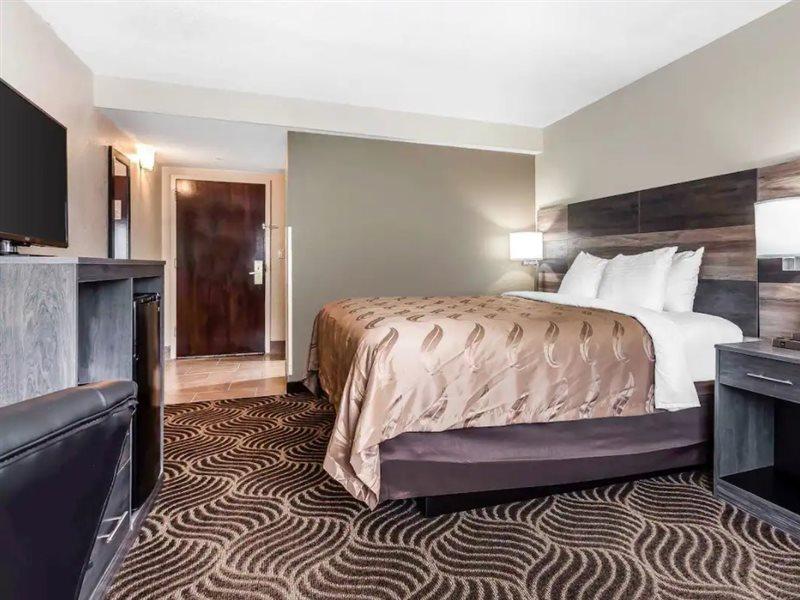 Quality Inn & Suites Солсбері Екстер'єр фото