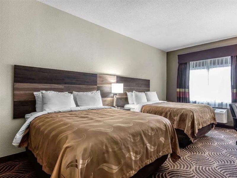 Quality Inn & Suites Солсбері Екстер'єр фото