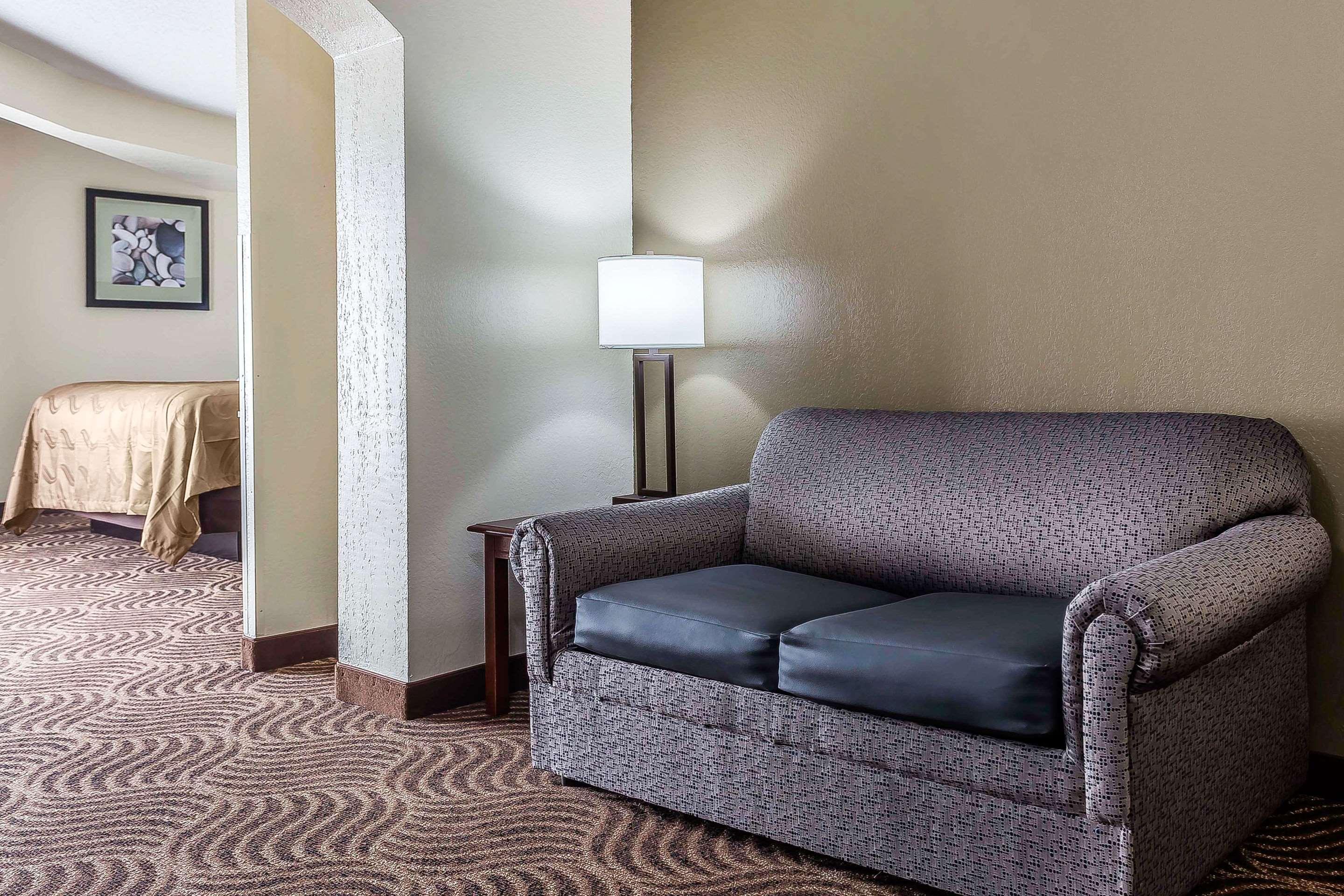 Quality Inn & Suites Солсбері Екстер'єр фото