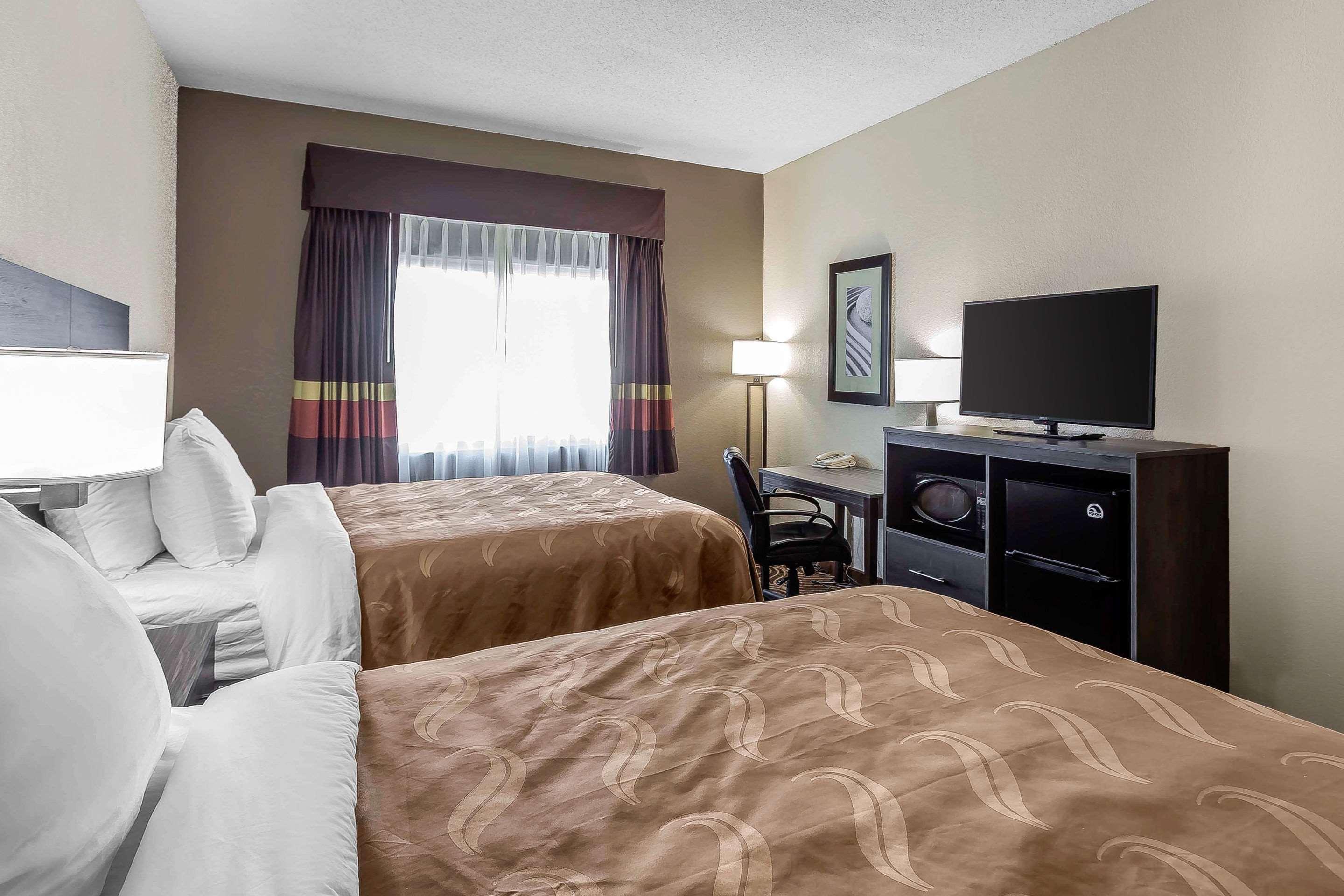 Quality Inn & Suites Солсбері Екстер'єр фото