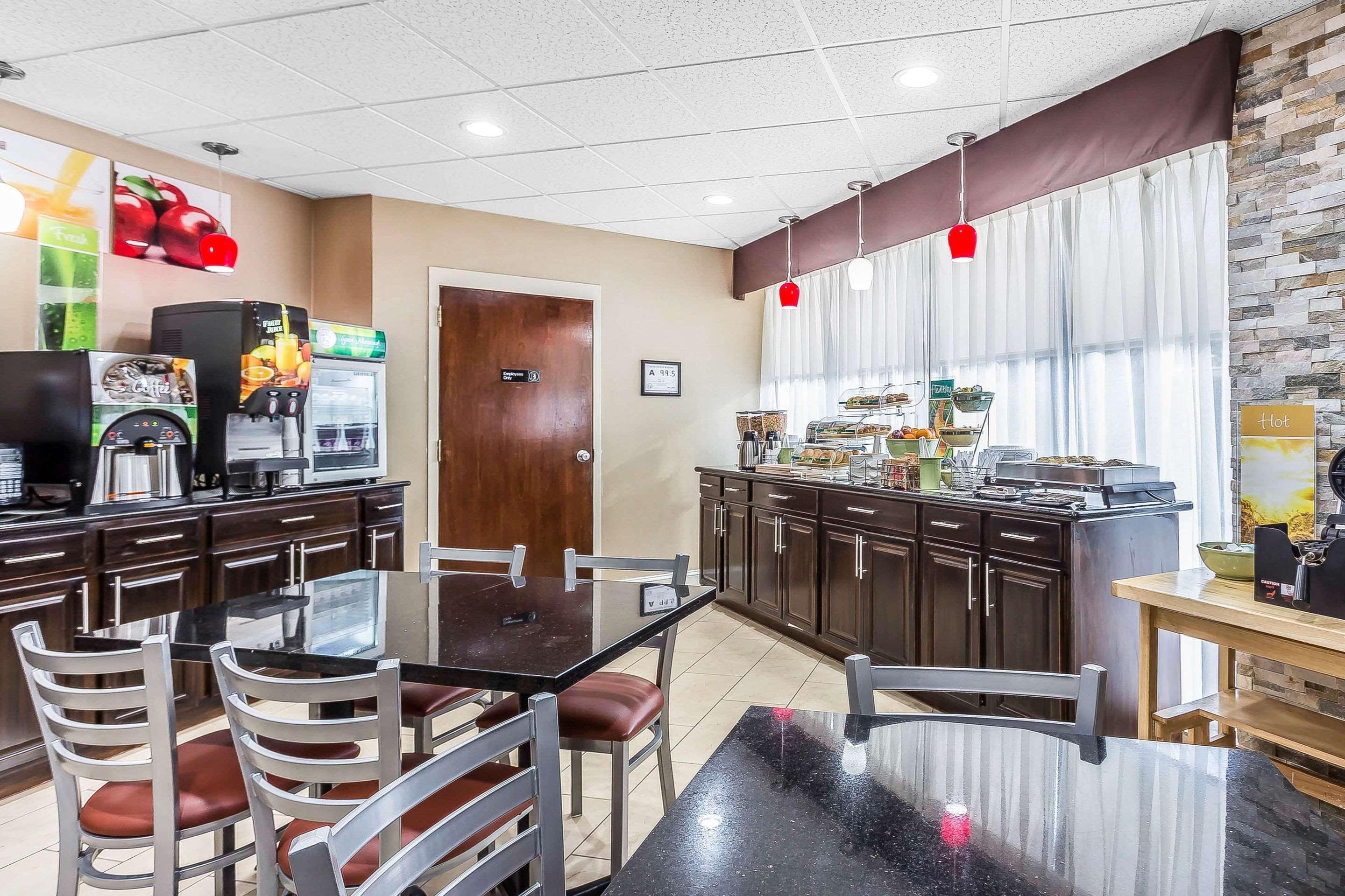 Quality Inn & Suites Солсбері Екстер'єр фото